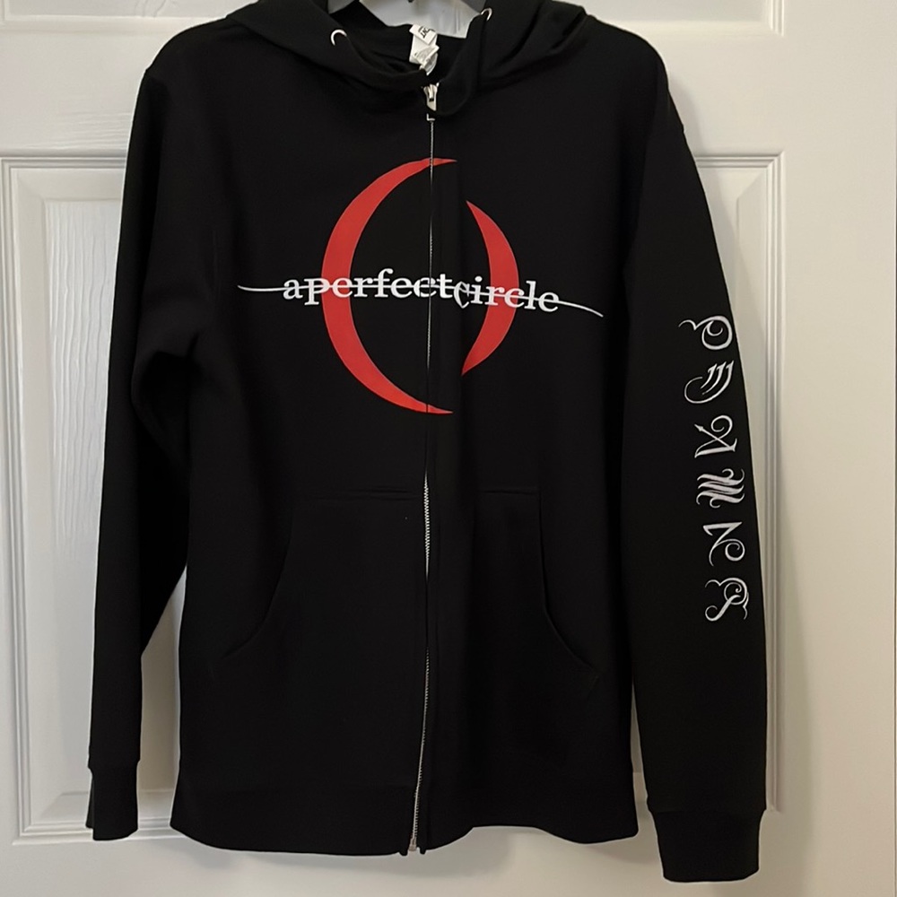 Black Zip-up Perfect Circle Hoodie
